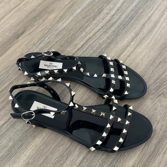 Valentino Shoes - Valentino ROCKSTUD FLAT RUBBER SANDAL